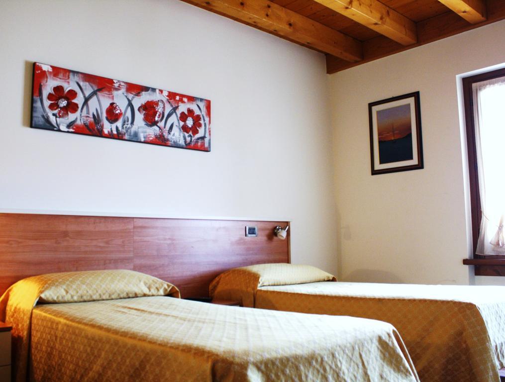 Bed&Wine Hotel Negrar Room photo